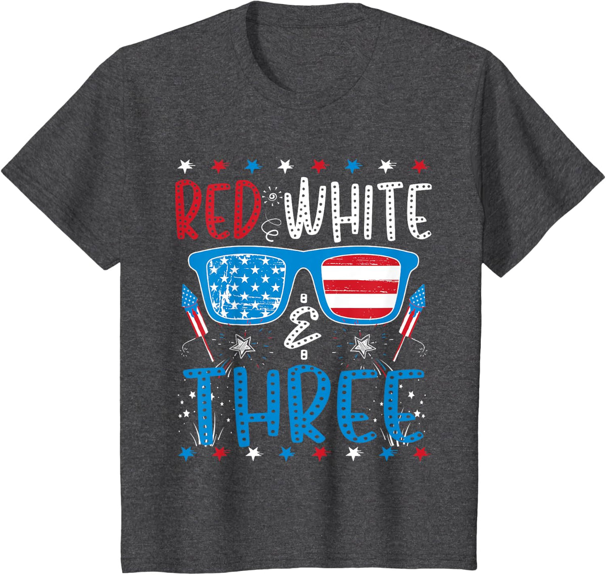 Kids Red White & Three Funny 3rd Birthday 4th Of July Boys Girls T-Shirt - Dark Heather Grey